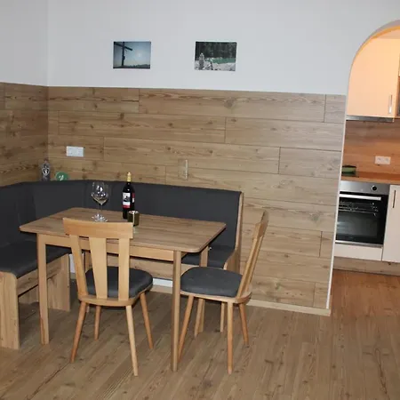 Hanna ハインツェンベルク