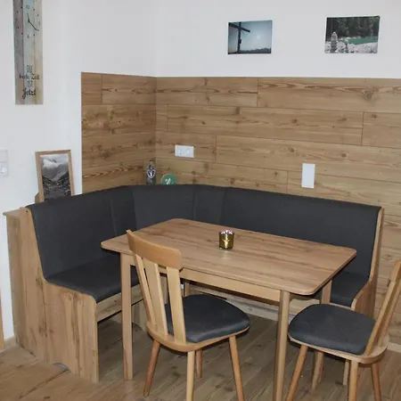 Hanna شقة هينزنبرغ